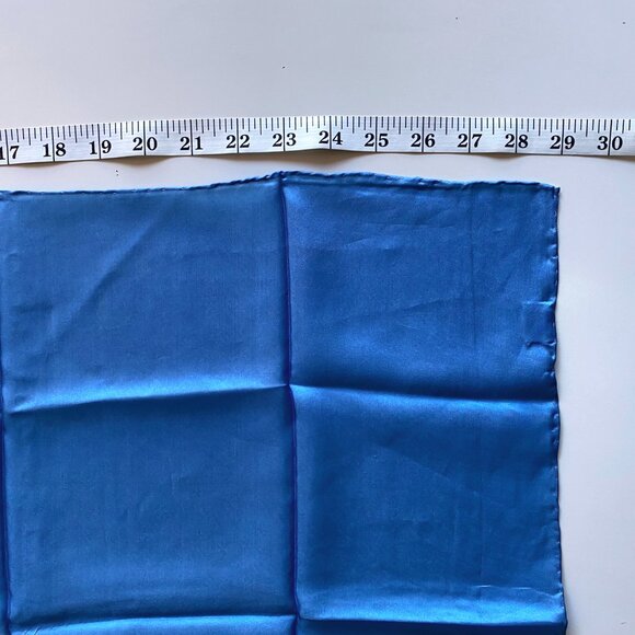 100% Silk Square Scarf Horse Feathers Taos New Mexico Western Souvenir Turquoise - Picture 4 of 8